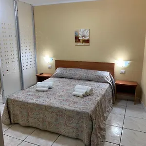 playa-apartment-230-230-bis.catania-hotels.net/