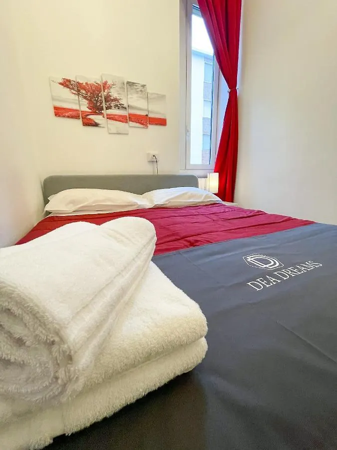 Dea Dreams APARTMENT Lodi Wi-Fi Metro a 2 passi Milano 0*,  Italia